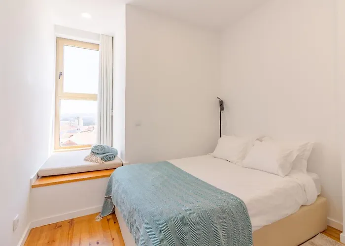 Ohh- Padre Antonio Vieira Flat D - 2bedroom Near The Train Station * Oporto